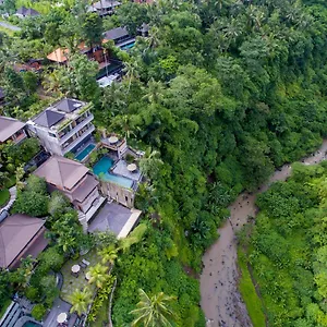 ubud-paras-villa.ubudhotelsnow.com/